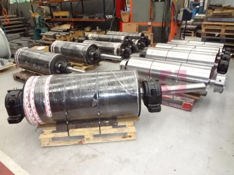 Rollers for the bulk and unit handling industry